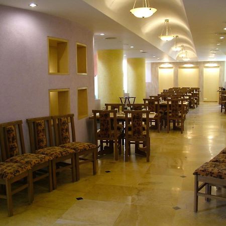 Hotel City Park, Solapur Bagian luar foto