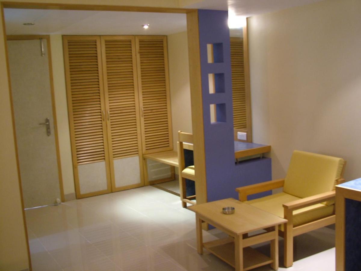 Hotel City Park, Solapur Bagian luar foto